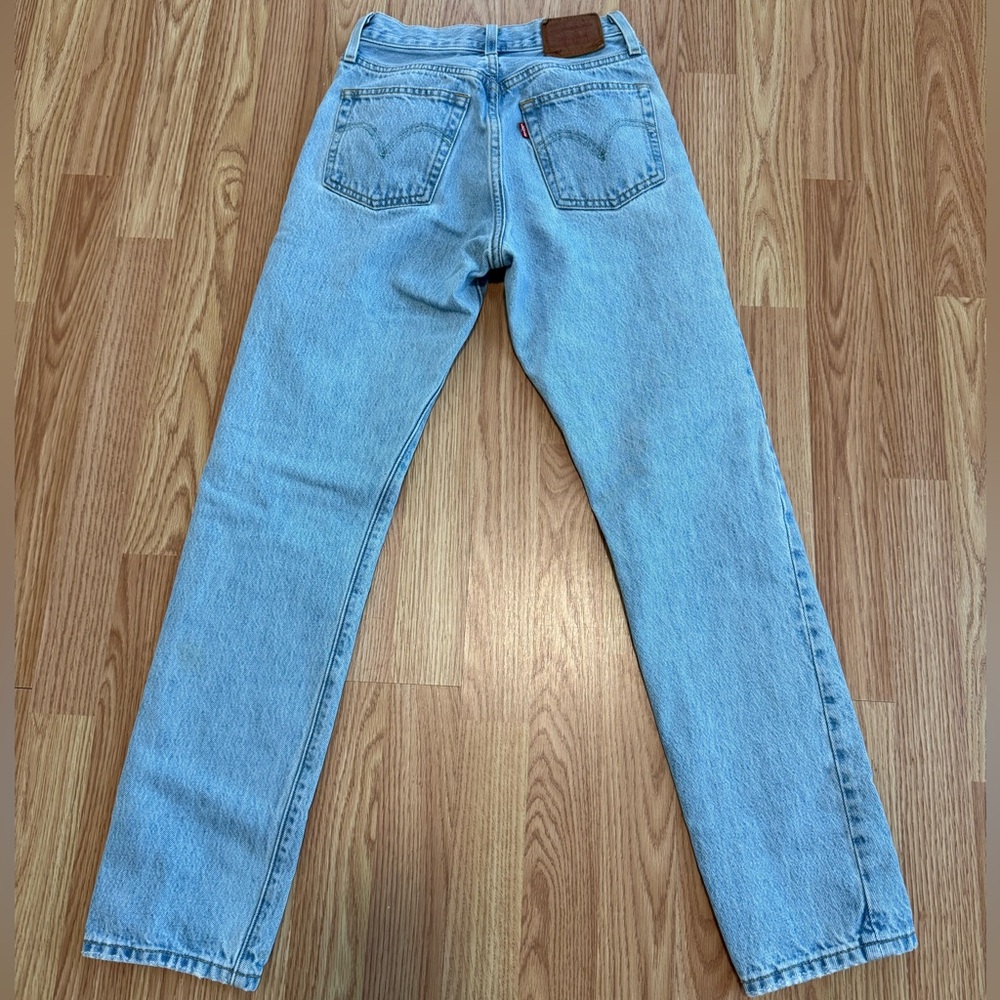 Women’s Levi’s 501 Denim Jeans - Picture 5 of 8